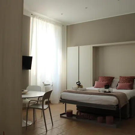 Apartment Dama In Center Como